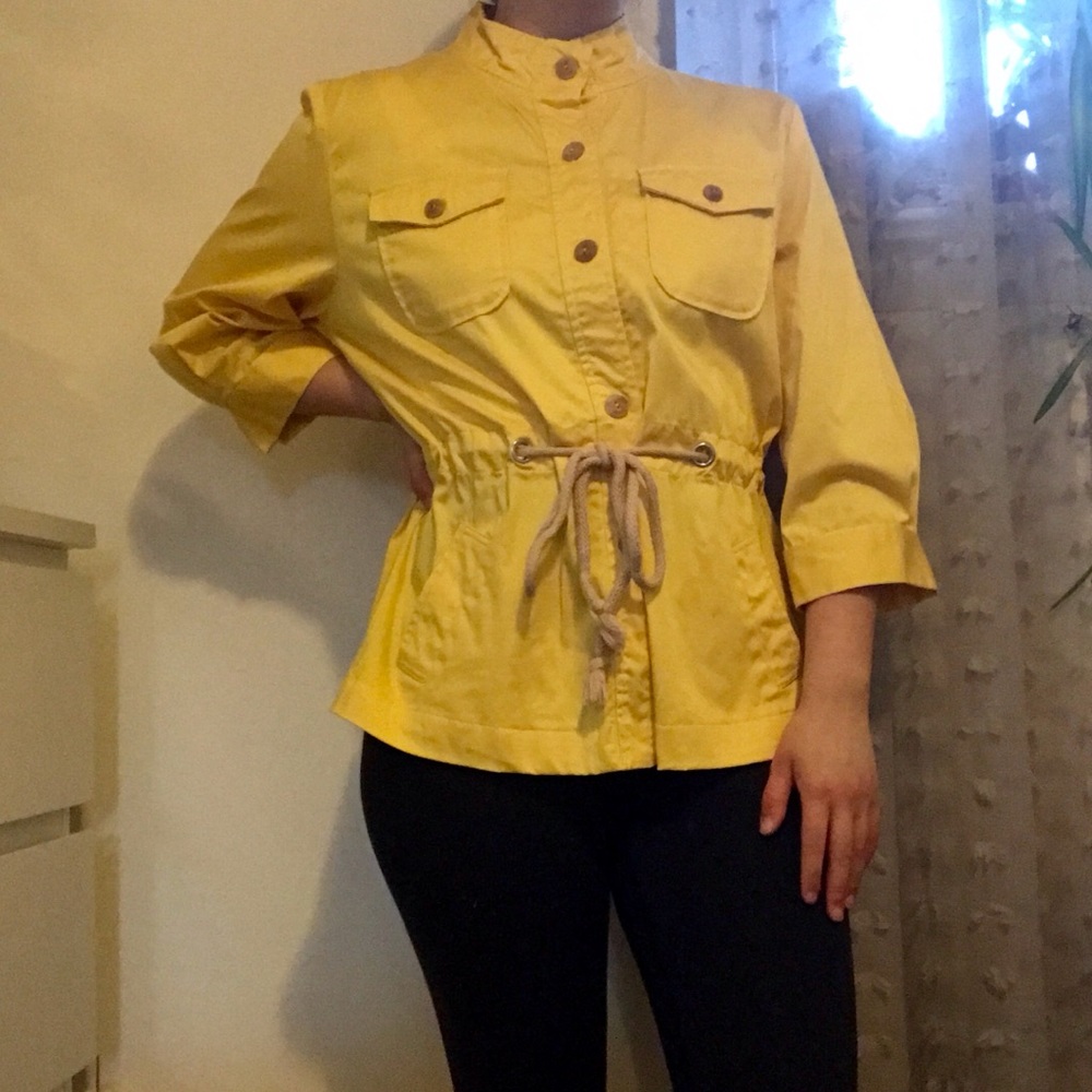 yellow jacket 💛